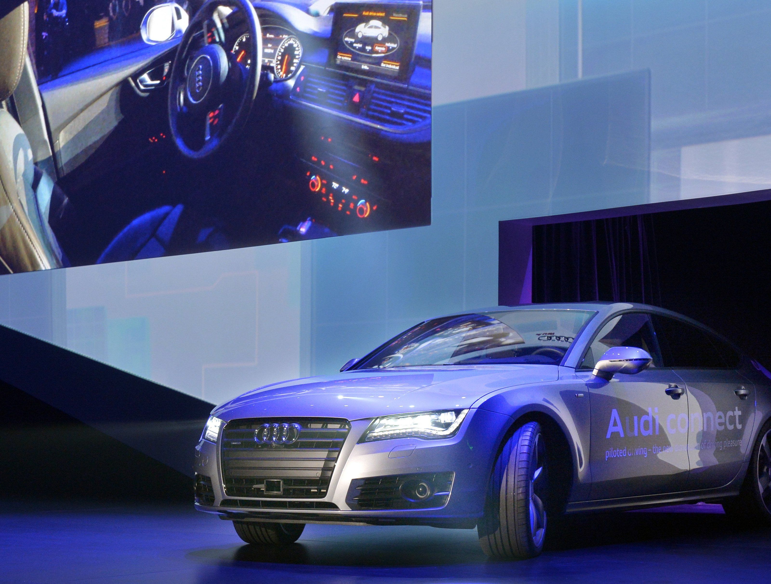 Highlight auf der Elektronikmesse CES sind die Prototypen von selbstfahrenden Autos. Highlight auf der Elektronikmesse CES sind die Prototypen von selbstfahrenden Autos.