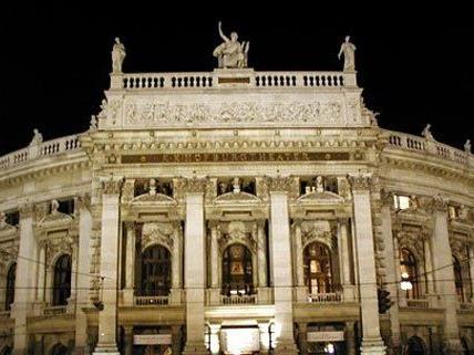 Nicht Aufregung im Wiener Burgtheater nimmt nicht ab.