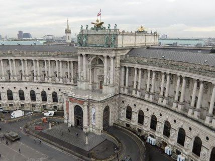 Im Mai findet der Kongress in der Hofburg statt. Im Mai findet der Kongress in der Hofburg statt.