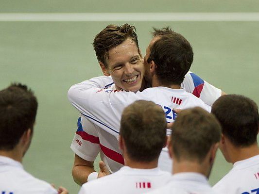 Tomas Berdych freut sich mit Kollegen Tomas Berdych freut sich mit Kollegen