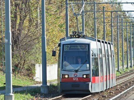 Die Linie 67 wird durch die Buslinie 67E ersetzt. Die Linie 67 wird durch die Buslinie 67E ersetzt.