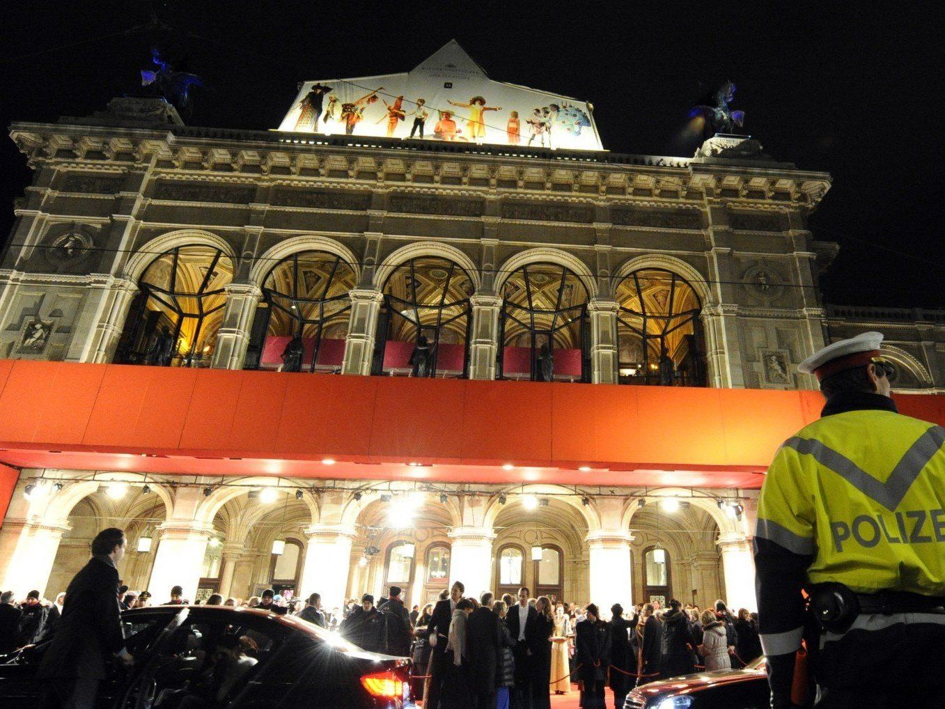 Straßensperren und Öffi-Einschränkungen rund um den Opernball 2014.