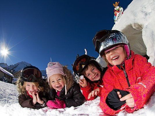 Für Anfänger und Fortgeschrittene – in Schetteregg findet jeder die passende Piste. | Markus Gmeiner Für Anfänger und Fortgeschrittene – in Schetteregg findet jeder die passende Piste. | Markus Gmeiner