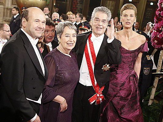 Darf am Opernball nicht fehlen: Heinz Fischer und Gattin Margit Darf am Opernball nicht fehlen: Heinz Fischer und Gattin Margit