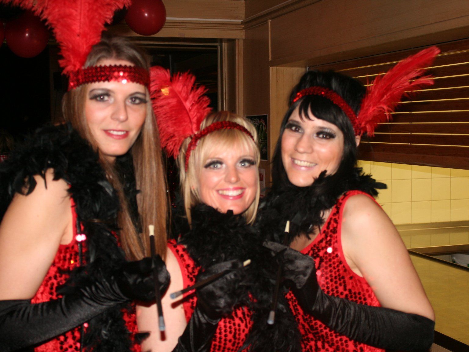 Ramona, Rein und Karin amüsierten sich prächtig Ramona, Rein und Karin amüsierten sich prächtig