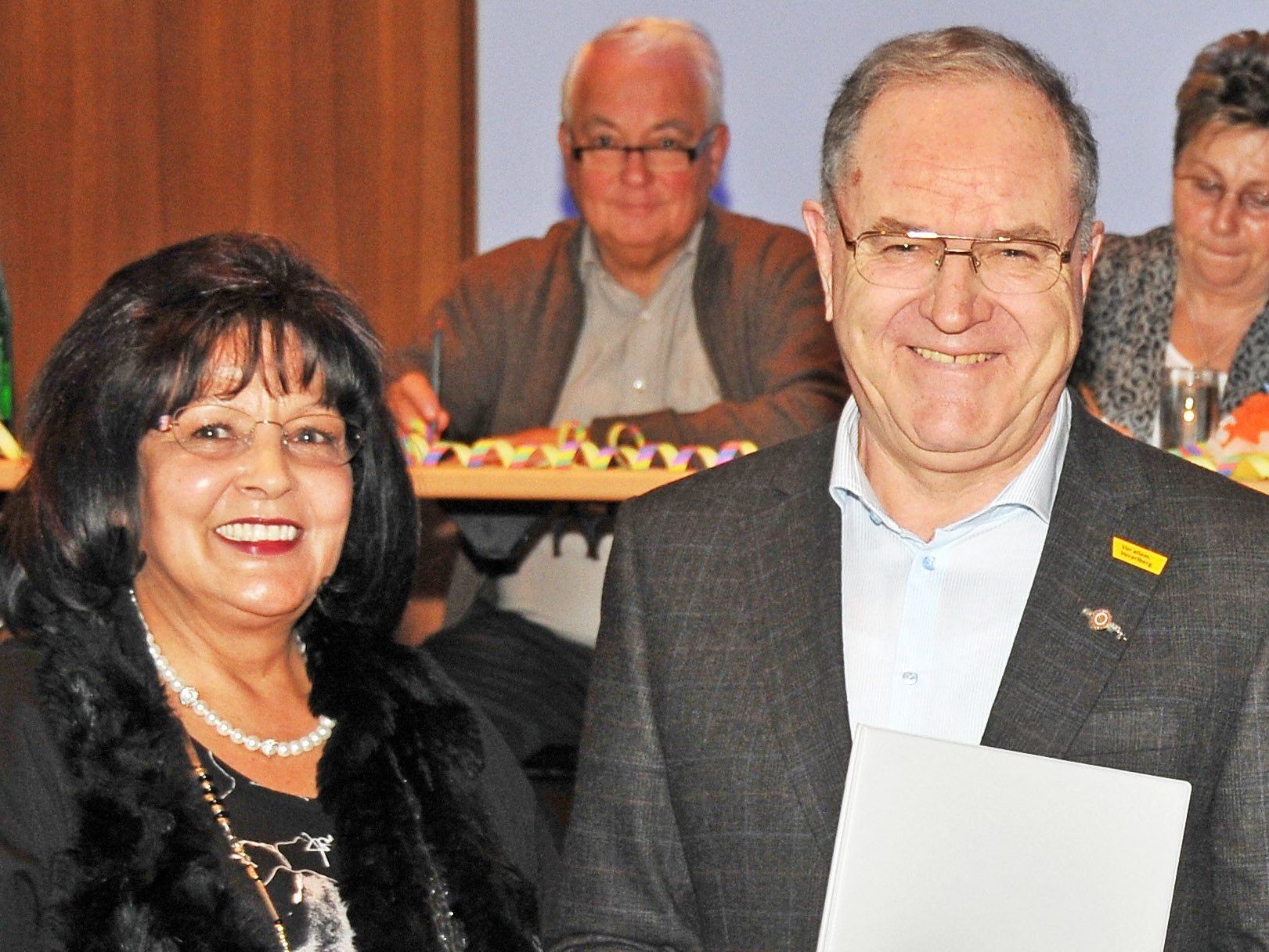 Bezirksobfrau Karin Rezniczek und Obmann Werner Schmid Bezirksobfrau Karin Rezniczek und Obmann Werner Schmid