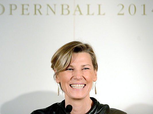 Desiree Treichl-Stürgkh fiebert dem Opernball entgegen Desiree Treichl-Stürgkh fiebert dem Opernball entgegen