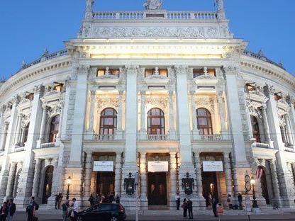 Burgtheater - Verdacht auf zahlreiche Straftaten