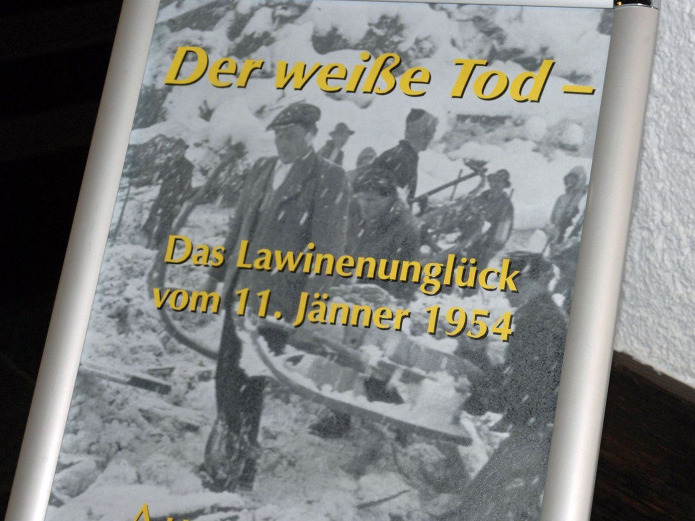 Die Ausstellung "Der weiße Tod" ist noch bis 16. Februar im Haus des Gastes in Schruns zu sehen. Die Ausstellung "Der weiße Tod" ist noch bis 16. Februar im Haus des Gastes in Schruns zu sehen.