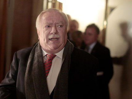 Bürgermeister Häupl geht von einem knappen Ergebnis aus. Bürgermeister Häupl geht von einem knappen Ergebnis aus.