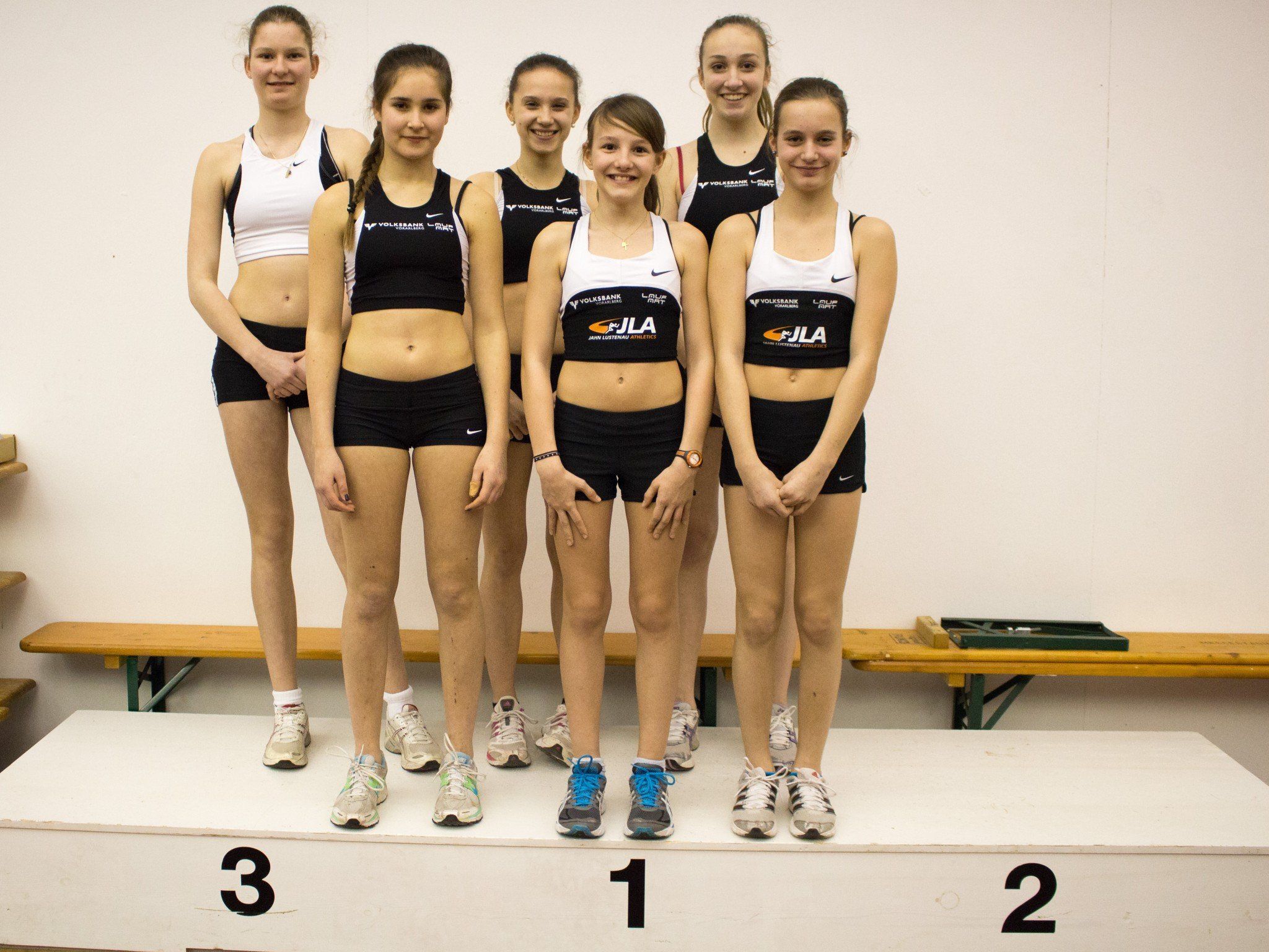 v.links: Liliana, Paula, Adriana, Selina A., Selina G. und Sara v.links: Liliana, Paula, Adriana, Selina A., Selina G. und Sara