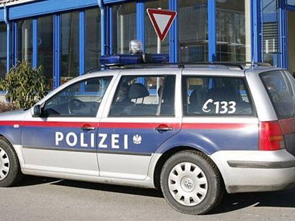 Ein Verdächtiger wurde von der Polizei in Wien-Josefstadt festgenommen.