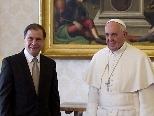 George Abela empfing Papst Franziskus