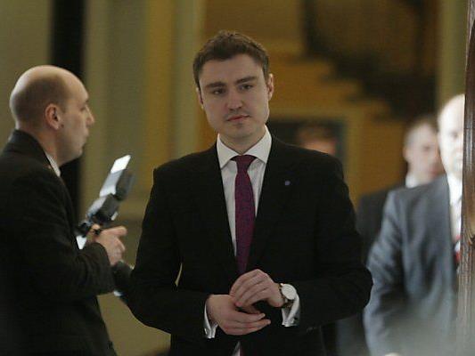 Roivas wird jüngster Regierungschef in der EU