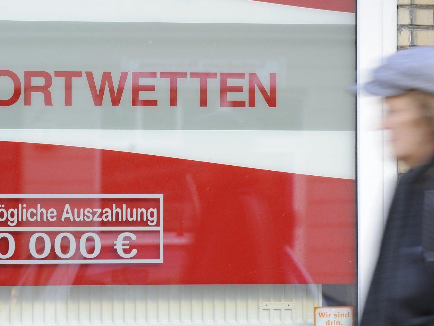 Angestellter erfand wegen Spielschulden Überfall auf Wiener Wettbüro