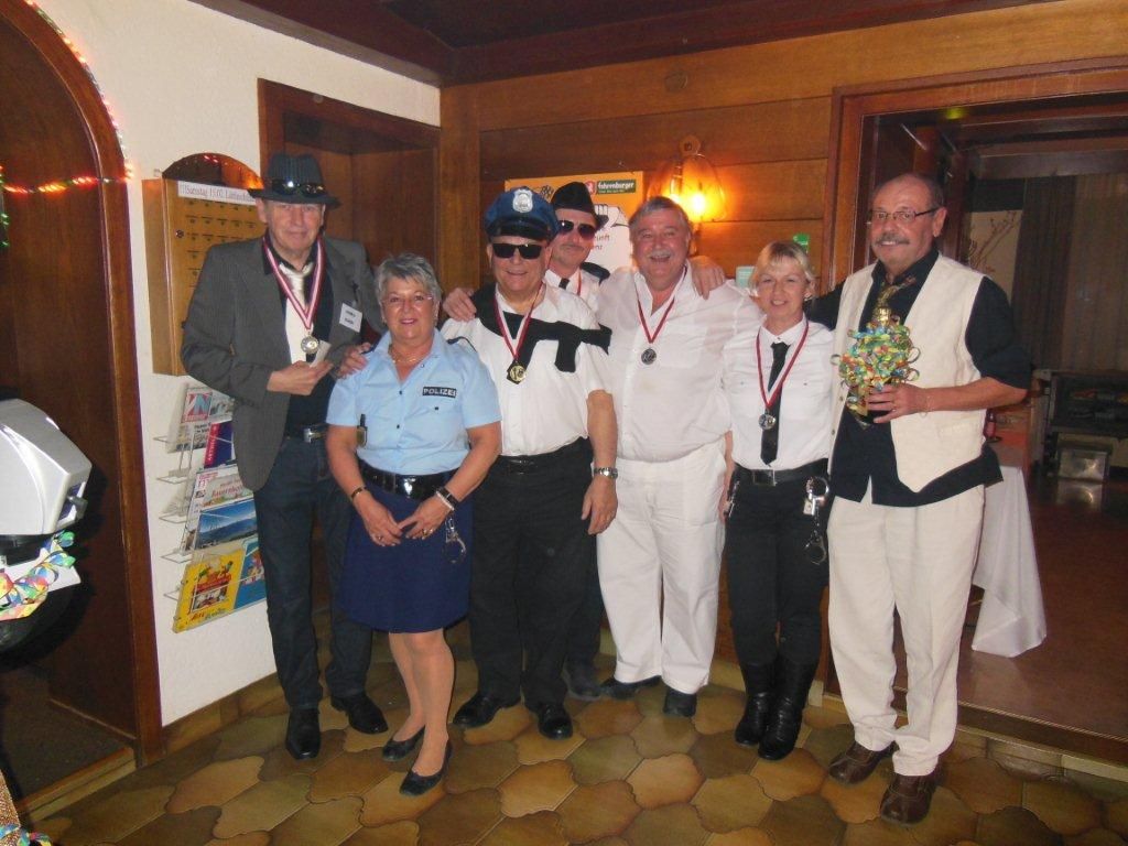 Fasnächtlicher Kriminaltango im Gasthaus Riedmiller. Fasnächtlicher Kriminaltango im Gasthaus Riedmiller.