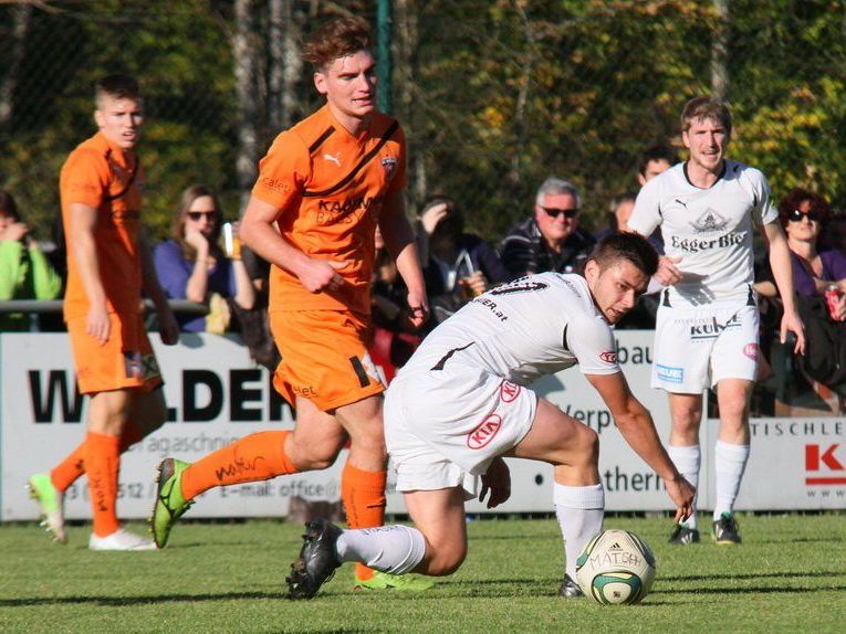 In Egg geben die zwei Spieler Richard Kapp und Dietmar Meusburger nach langer Pause ein Comeback. In Egg geben die zwei Spieler Richard Kapp und Dietmar Meusburger nach langer Pause ein Comeback.
