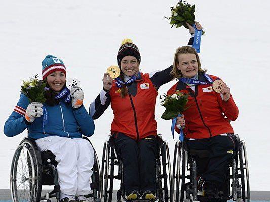 Claudia Lösch (l.) darf sich einmal mehr über Paralympics-Silber freuen