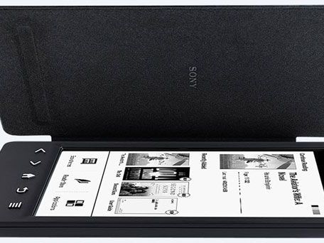 Tolles Cover, keine Beleuchtung. Der Sony PRS-T3 hebt sich von der Konkurrenz ab.