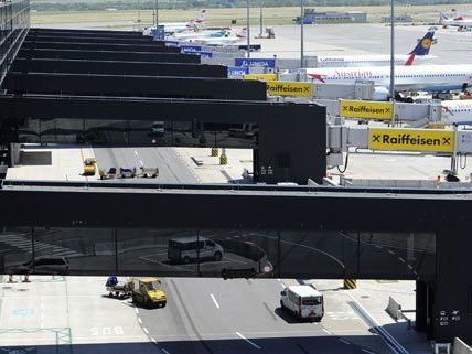 Am Wiener Flughafen soll eine dritte Start- und Landebahn gebaut werden. Am Wiener Flughafen soll eine dritte Start- und Landebahn gebaut werden.