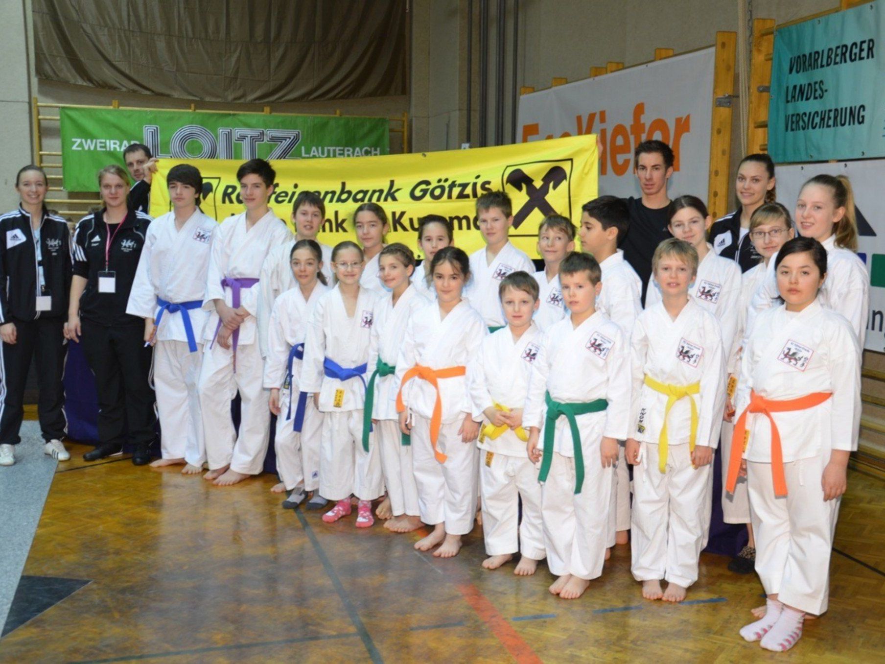 Die Abordnung des Karateclub Kleiner Drache beim Lions Cup in Lustenau Die Abordnung des Karateclub Kleiner Drache beim Lions Cup in Lustenau