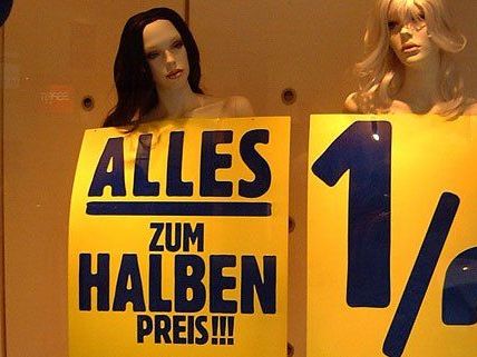 Im Outlet-Center kam es am Samstag zu einer Festnahme. Im Outlet-Center kam es am Samstag zu einer Festnahme.