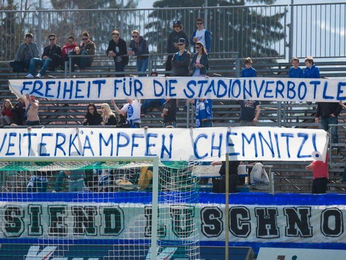 Es war für lange Zeit das letzte Lustenauer Ortsduell, die FCL Fans machten viel Stimmung Es war für lange Zeit das letzte Lustenauer Ortsduell, die FCL Fans machten viel Stimmung