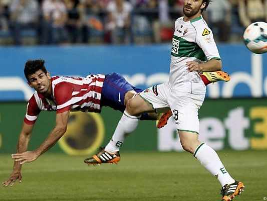 Costa traf beim 2:0 gegen Elche per Elfmeter Costa traf beim 2:0 gegen Elche per Elfmeter