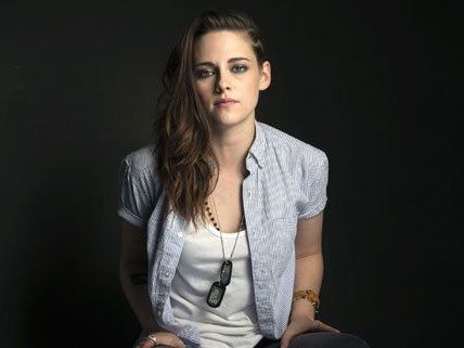 Schauspielerin Kristen Stewart fischt derzeit am anderen Ufer. Schauspielerin Kristen Stewart fischt derzeit am anderen Ufer.