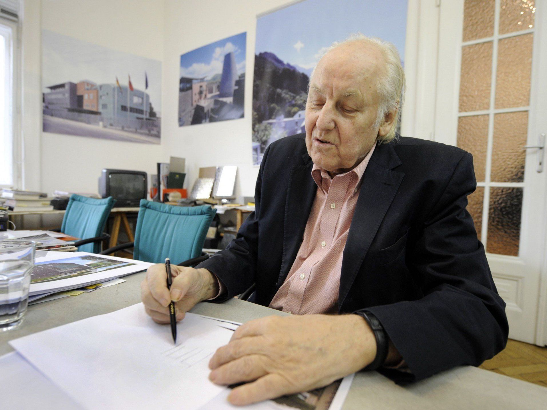 Österreichischer Architekt Hans Hollein 80-jährig gestorben Österreichischer Architekt Hans Hollein 80-jährig gestorben