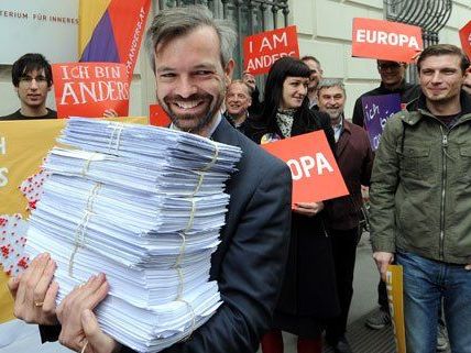 Martin Ehrenhauser hat am Mittwoch die Unterstützungserklärungen für Europa anders abgegeben. Martin Ehrenhauser hat am Mittwoch die Unterstützungserklärungen für Europa anders abgegeben.