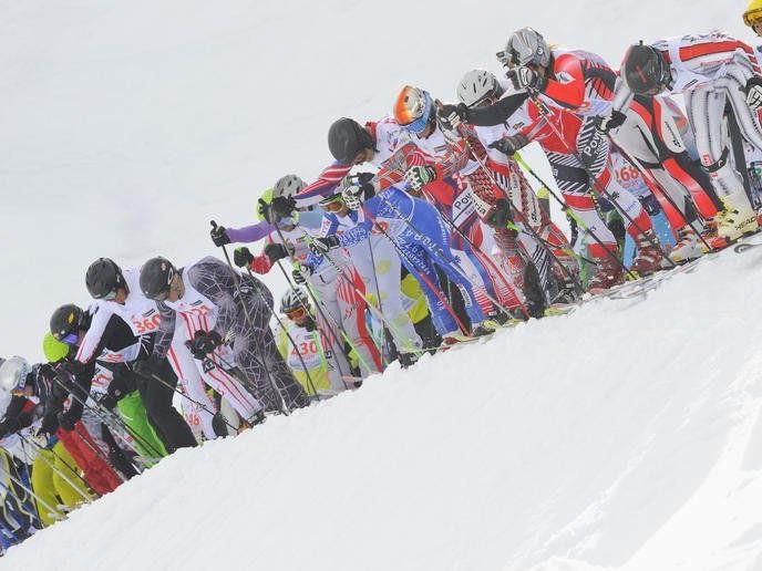 Fast 600 Skisportler sind beim legendären und spektakulären Weißen Rausch am Start.