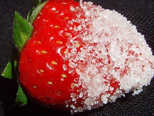 Dass er seine Erdbeeren auf Firmenkosten zuckerte, kam den Plachutta-Mitarbeiter teuer zu stehen