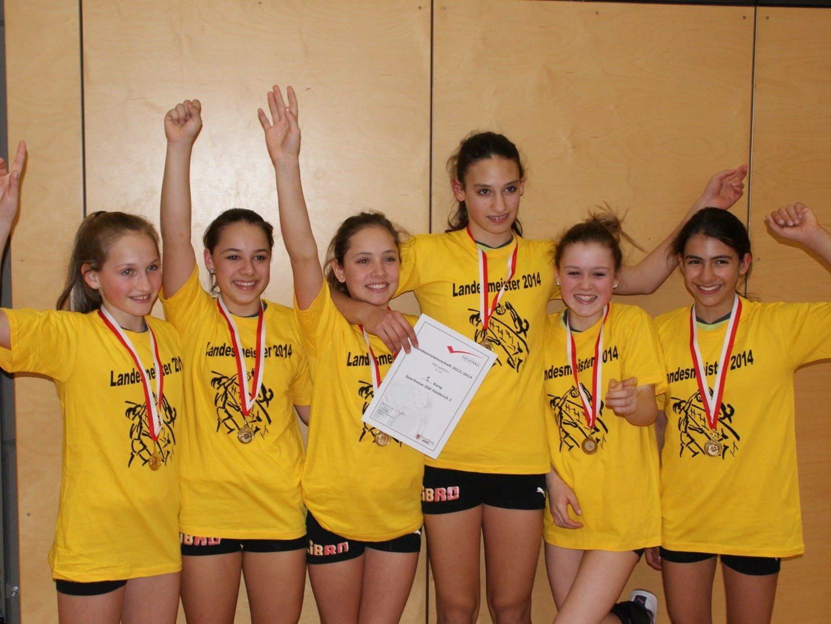 v.l.n.r. Leonie Meier, Laura Decker, Luna Lozancic, Sema Tuluk, Emma Gwiggner, Stefanie Ammann v.l.n.r. Leonie Meier, Laura Decker, Luna Lozancic, Sema Tuluk, Emma Gwiggner, Stefanie Ammann