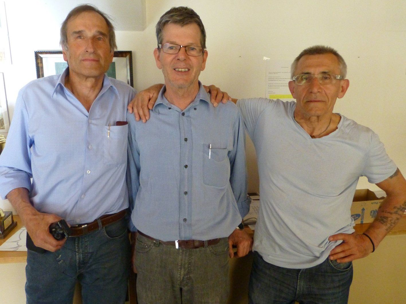 Erich Peterlunger, Wolfgang Alge und Mischa Ignjatovic sind Vlbg. Vizemeister bei den Schachsenioren. Erich Peterlunger, Wolfgang Alge und Mischa Ignjatovic sind Vlbg. Vizemeister bei den Schachsenioren.