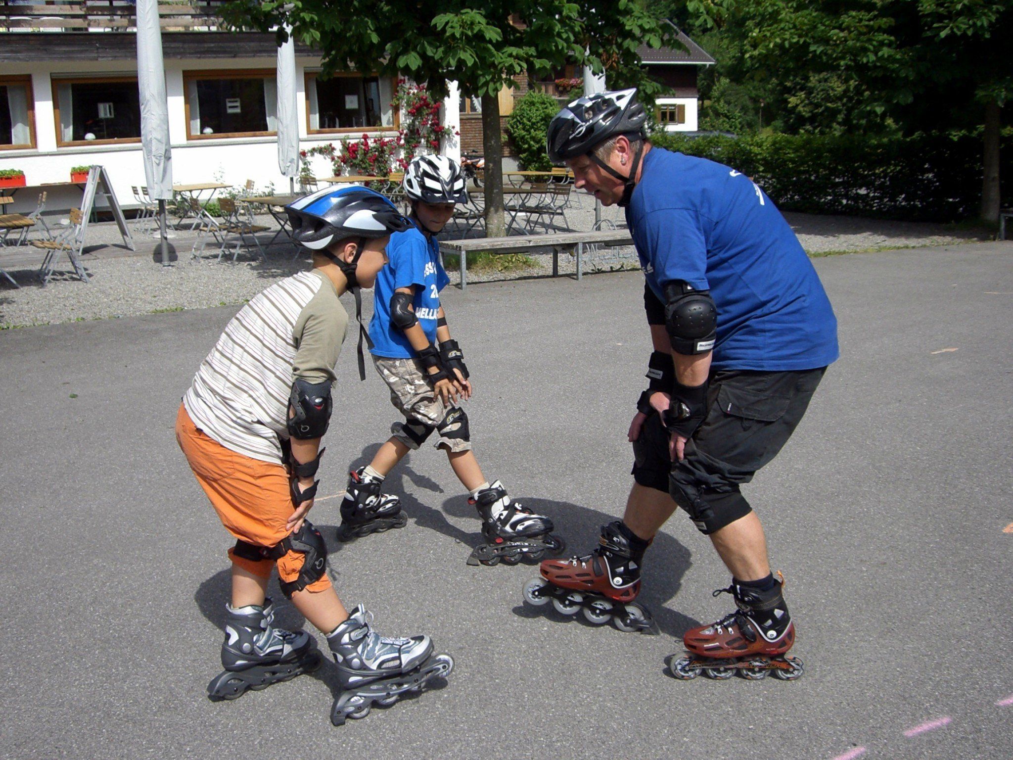 Die Teilnahme an einem Skatekurs steigert die Sicherheit ganz entscheidend. Die Teilnahme an einem Skatekurs steigert die Sicherheit ganz entscheidend.