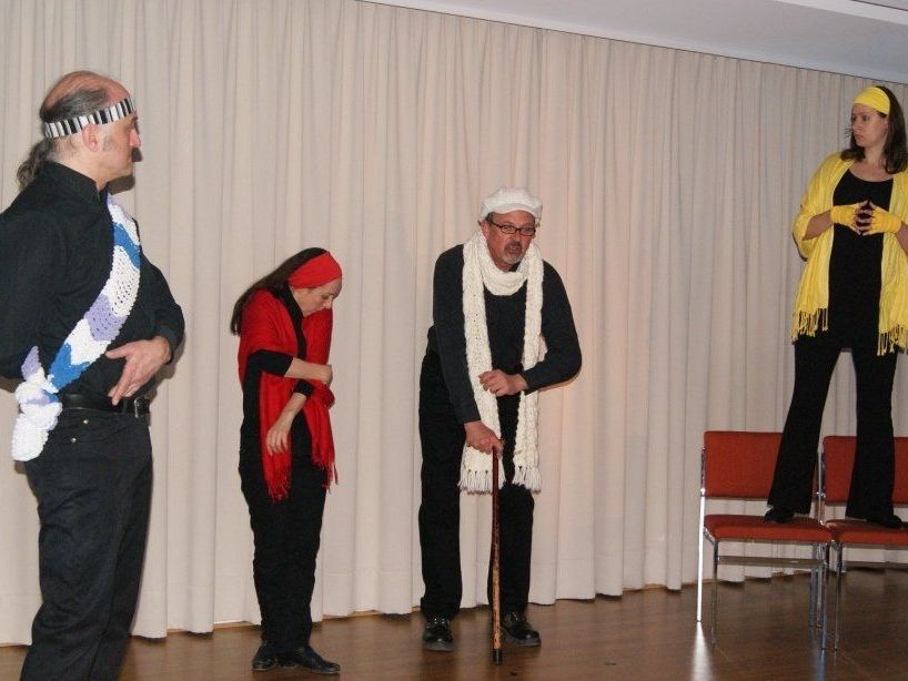 Das „teatro caprile“ präsentierte Ausschnitte aus Stücken von Jura Soyfer Das „teatro caprile“ präsentierte Ausschnitte aus Stücken von Jura Soyfer