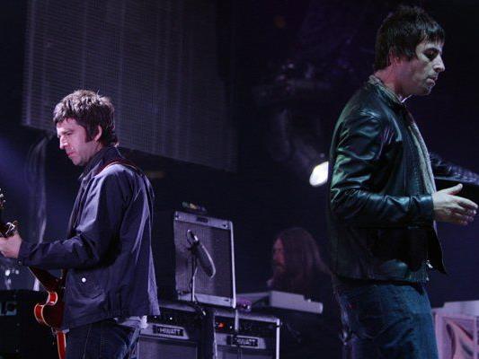 Im August 2008 spielten Noel und Liam Gallagher mit ihrer Band Oasis ein Konzert in Vancouver.