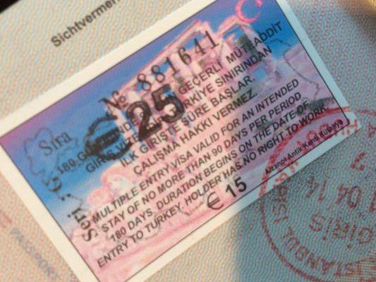 Ab 10. April benötigen auch österreichische Staatsbürger ein e-Visum für die Einreise in die Türkei.