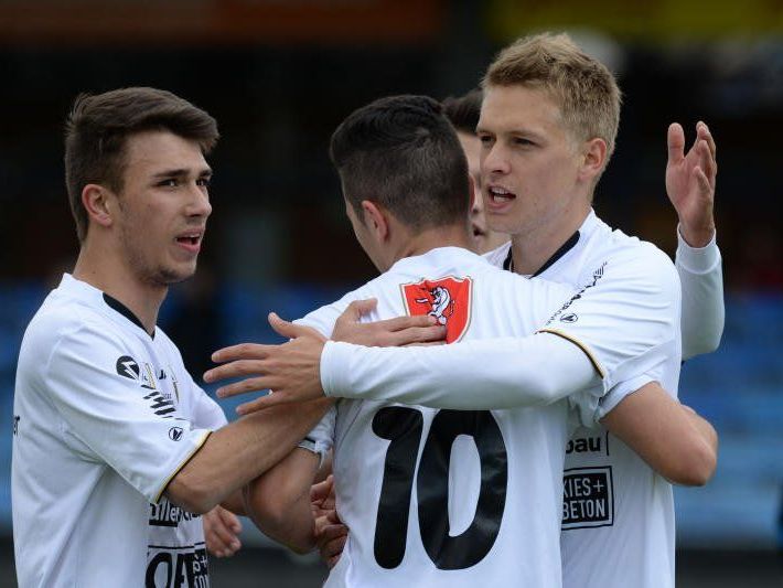 Das Trio Julia Erhart, Sefa Gaye und Matthias Flatz jubelten im Heimspiel gegen St. Johann sieben Mal. Das Trio Julia Erhart, Sefa Gaye und Matthias Flatz jubelten im Heimspiel gegen St. Johann sieben Mal.