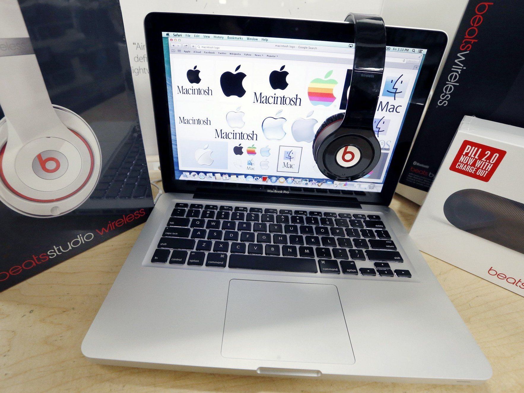Beats: Größte Übernahme in der Firmengeschichte des iPhone-Herstellers Apple. Beats: Größte Übernahme in der Firmengeschichte des iPhone-Herstellers Apple.