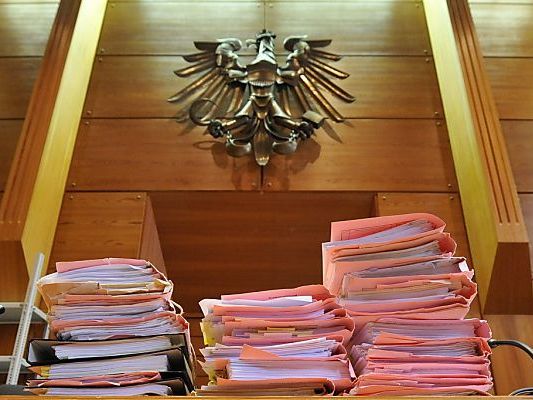 Strafmaß zwischen einem und zwei Jahren Strafmaß zwischen einem und zwei Jahren