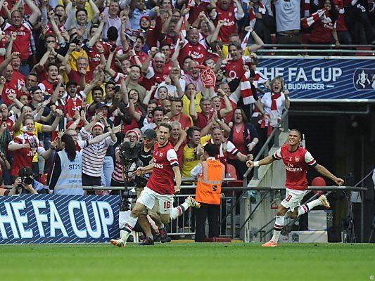 Aaron Ramsey jubelt über den 3:2-Siegestreffer Aaron Ramsey jubelt über den 3:2-Siegestreffer