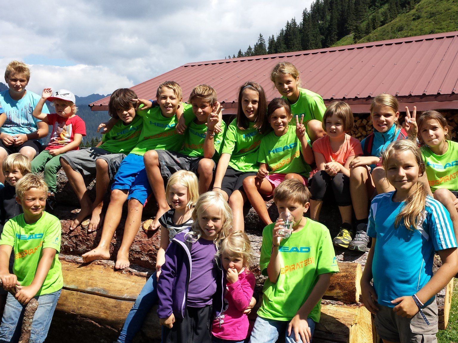 Die Kids und ihre Trainer hatten Spaß! Die Kids und ihre Trainer hatten Spaß!