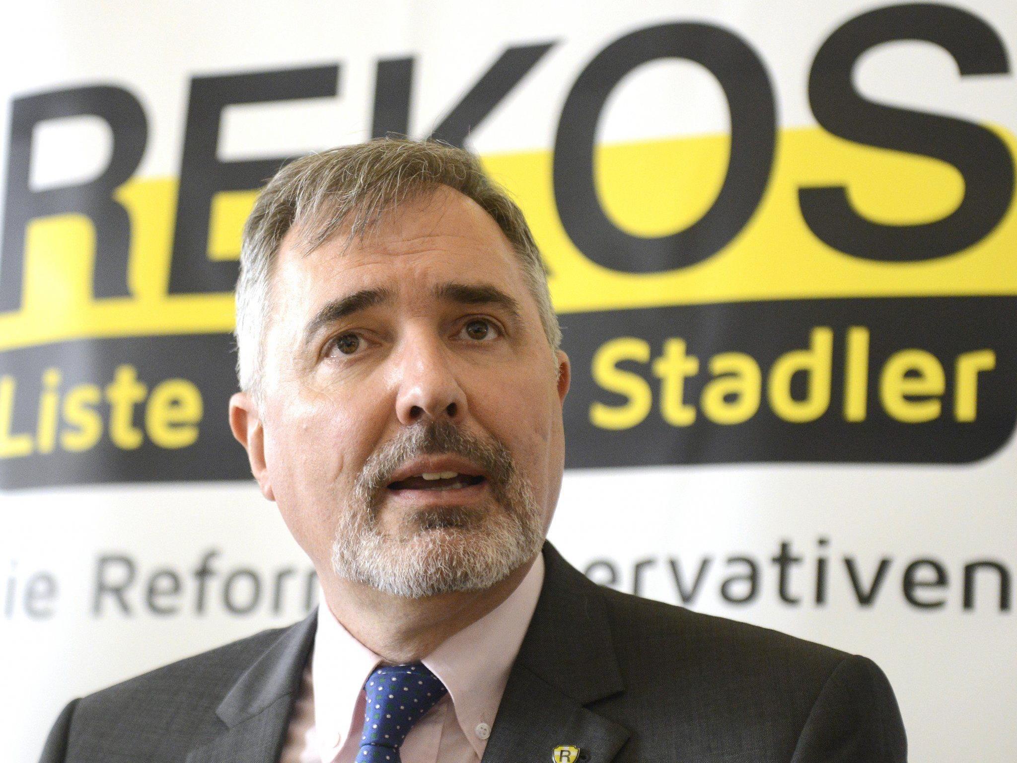 REKOS-Spitzenkandidat Ewald Stadler versprach Überraschungen bei der Europawahl.