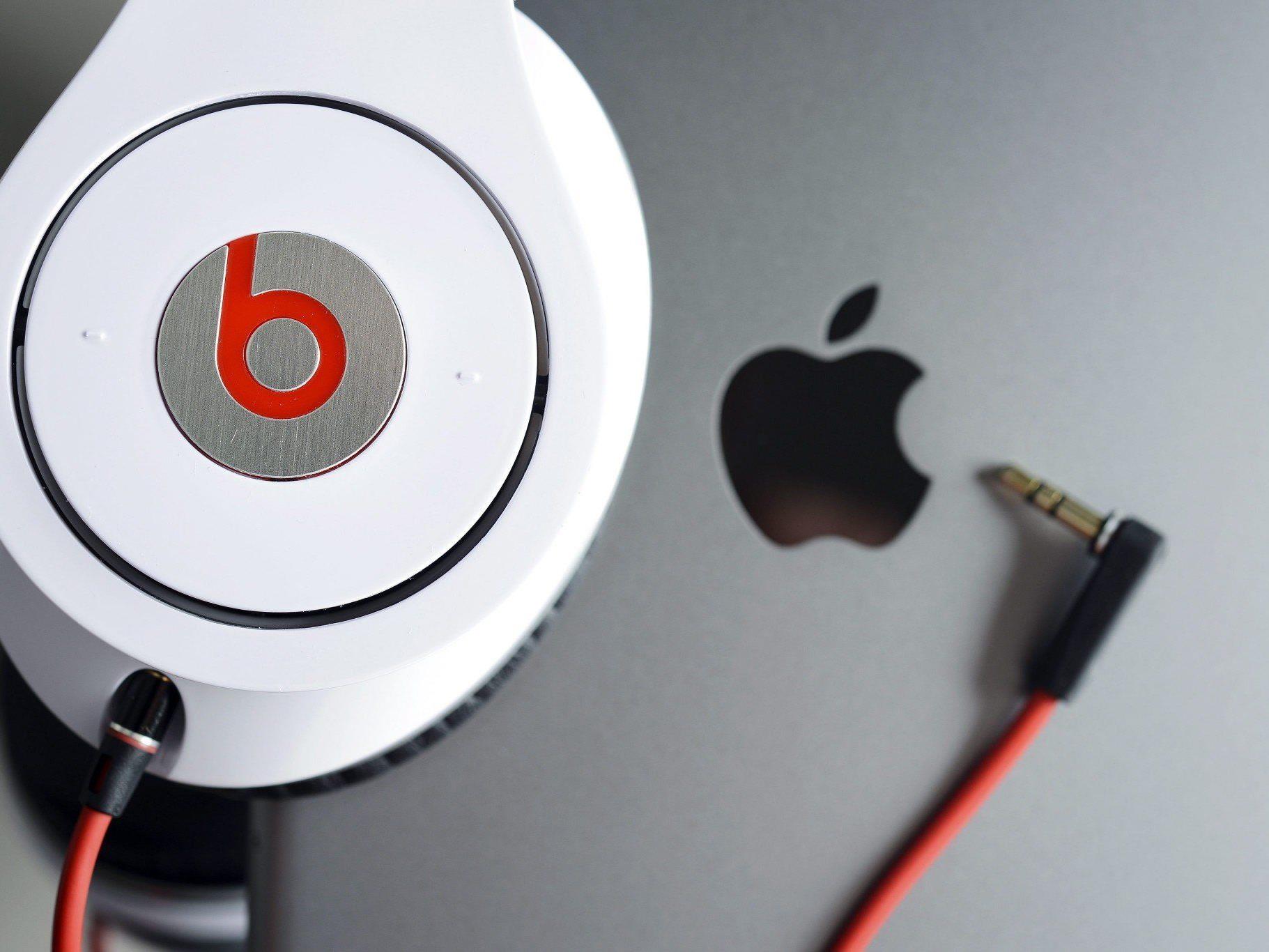 Apple soll vor seiner bisher größten Übernahme stehen und käme mit Beats auch ins Geschäft.