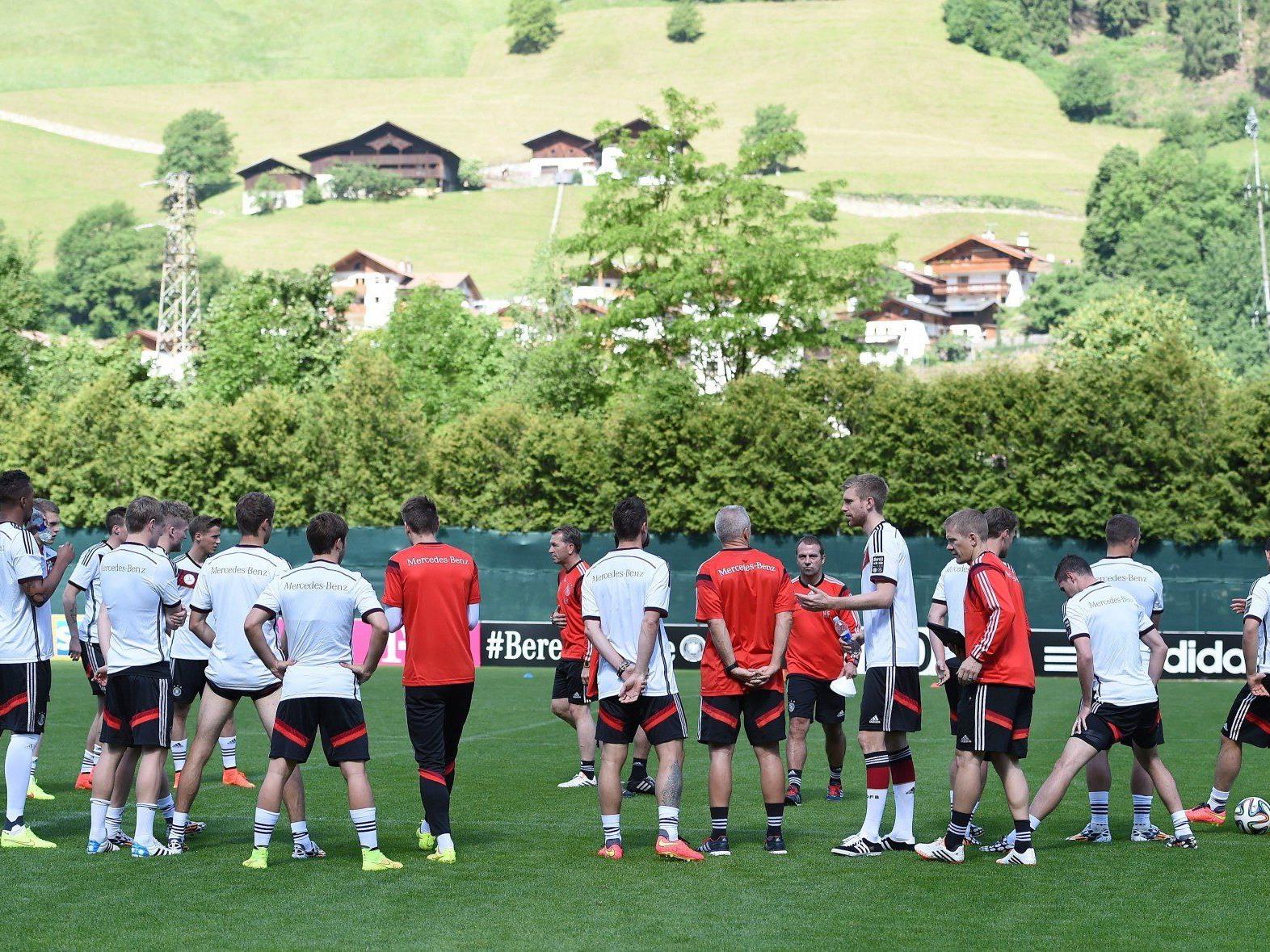 Das deutsche Nationalteam hat ihr Trainingslager in Südtirol aufgeschlagen.
