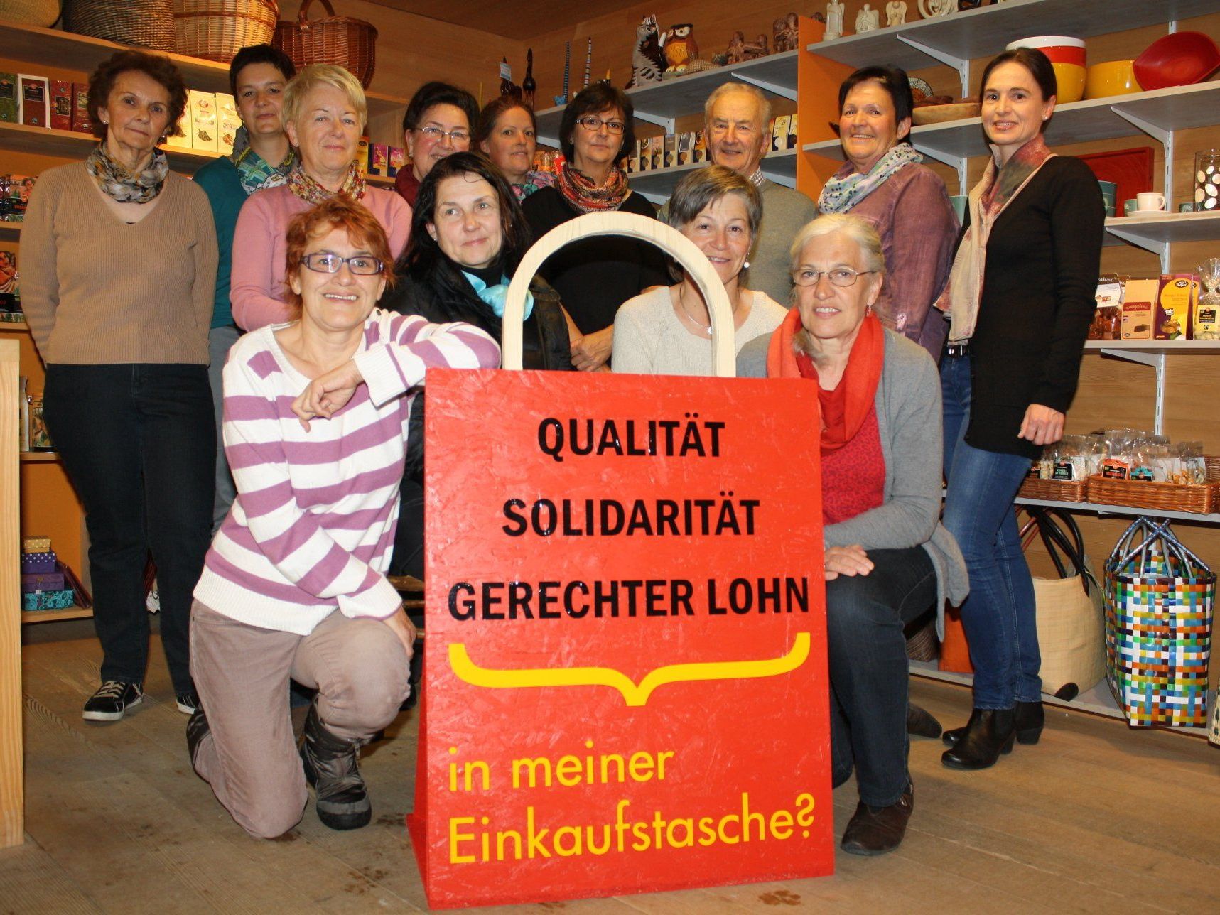 Der Verein „Aktiv für die eine Welt" setzt sich intensiv für die Idee des fairen Handels ein. Der Verein „Aktiv für die eine Welt" setzt sich intensiv für die Idee des fairen Handels ein.