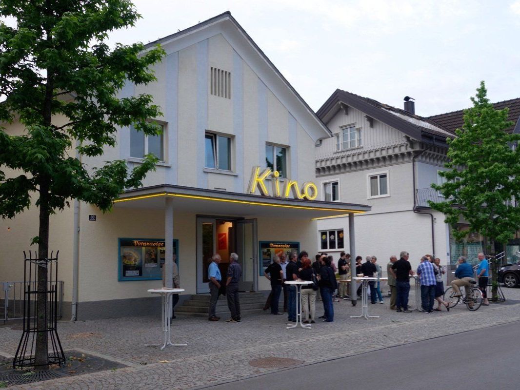 Durch die Modernisierung der Technik werden Filmvorführungen wieder fixer Bestandteil des Programms im „Alten Kino“ sein Durch die Modernisierung der Technik werden Filmvorführungen wieder fixer Bestandteil des Programms im „Alten Kino“ sein