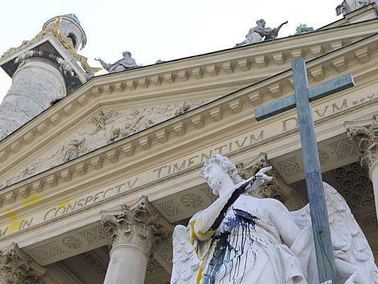Vandalen beschädigten die Karlskirche